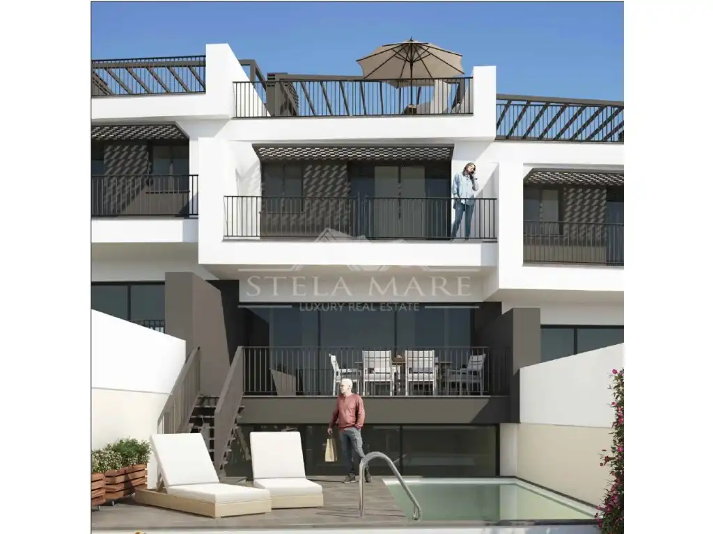 Vista exterior de Casa o chalet en venta en Nerja