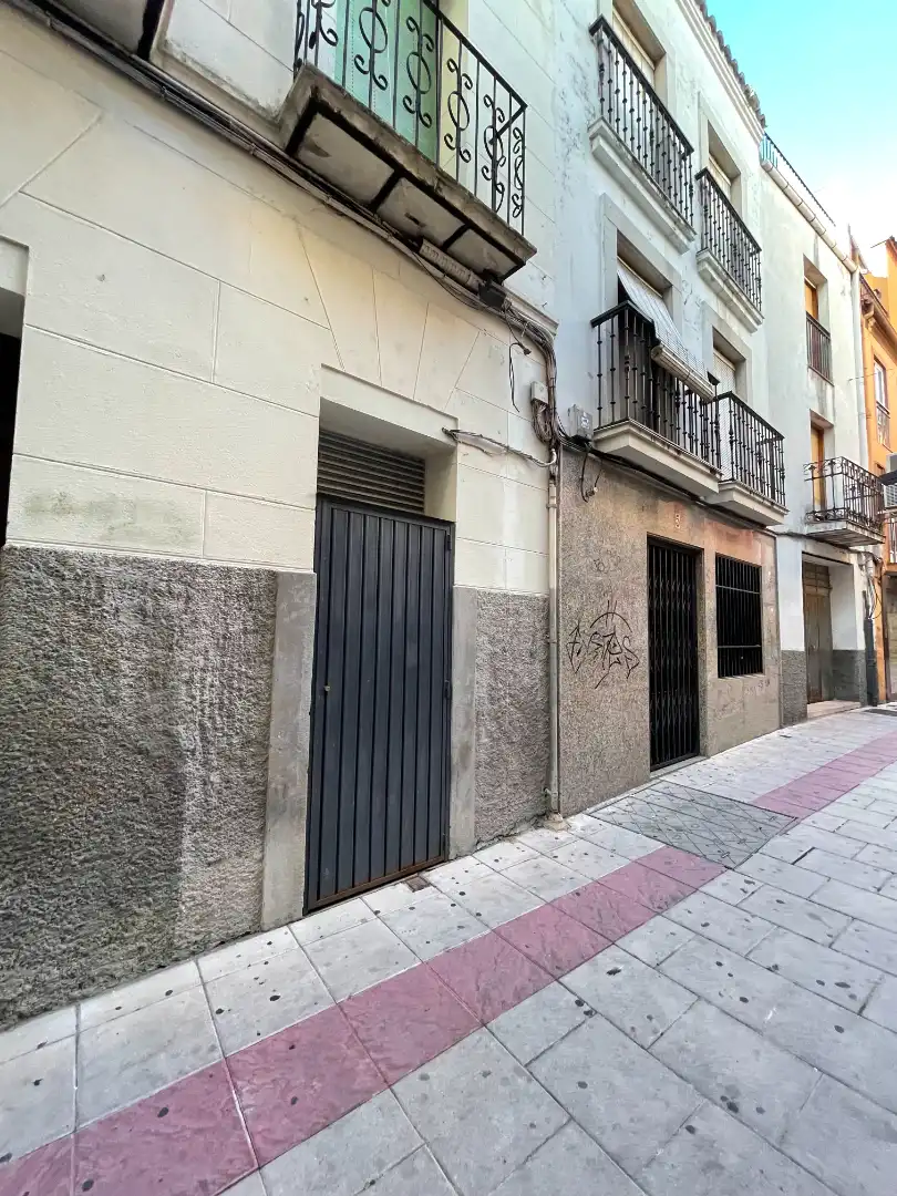 Immobles singulars en venda a Calle Talavera, imagen 2