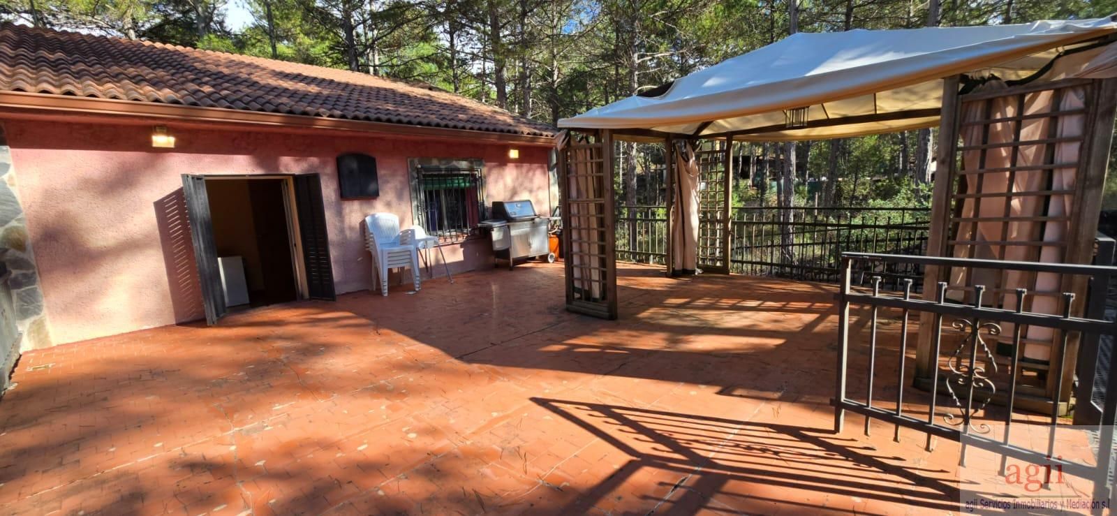 Terrassa de Casa o xalet en venda en Trillo amb Calefacció, Terrassa i Piscina comunitària