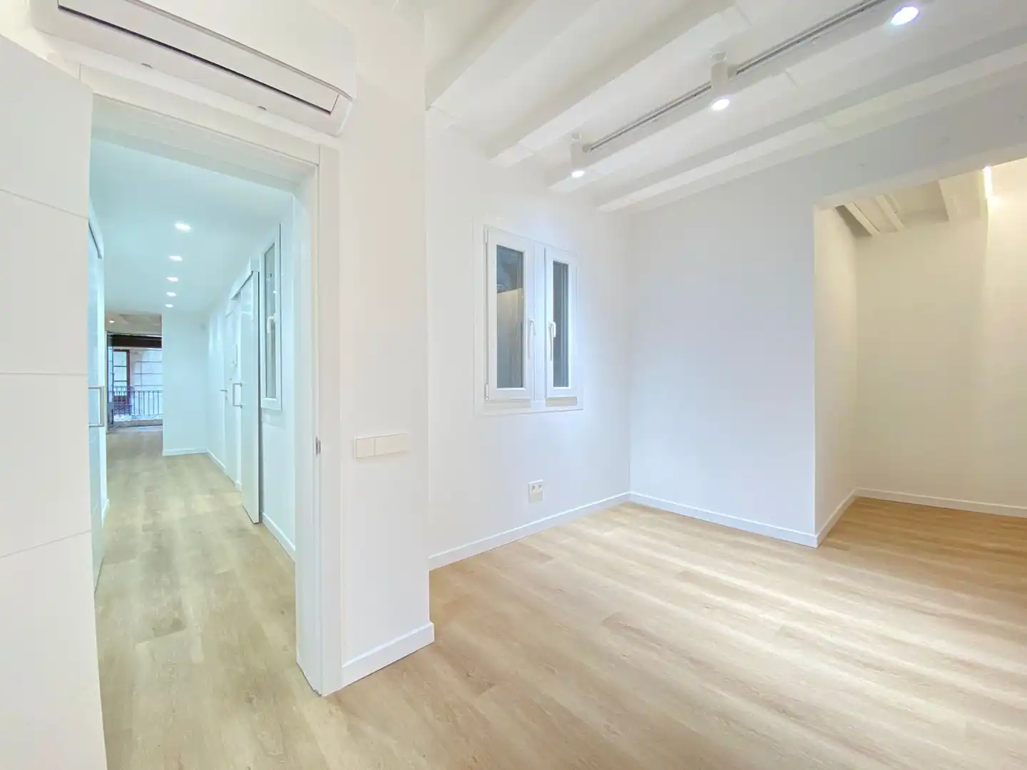 Piso en venta en Barcelona con Aire acondicionado, Calefacción y Parquet