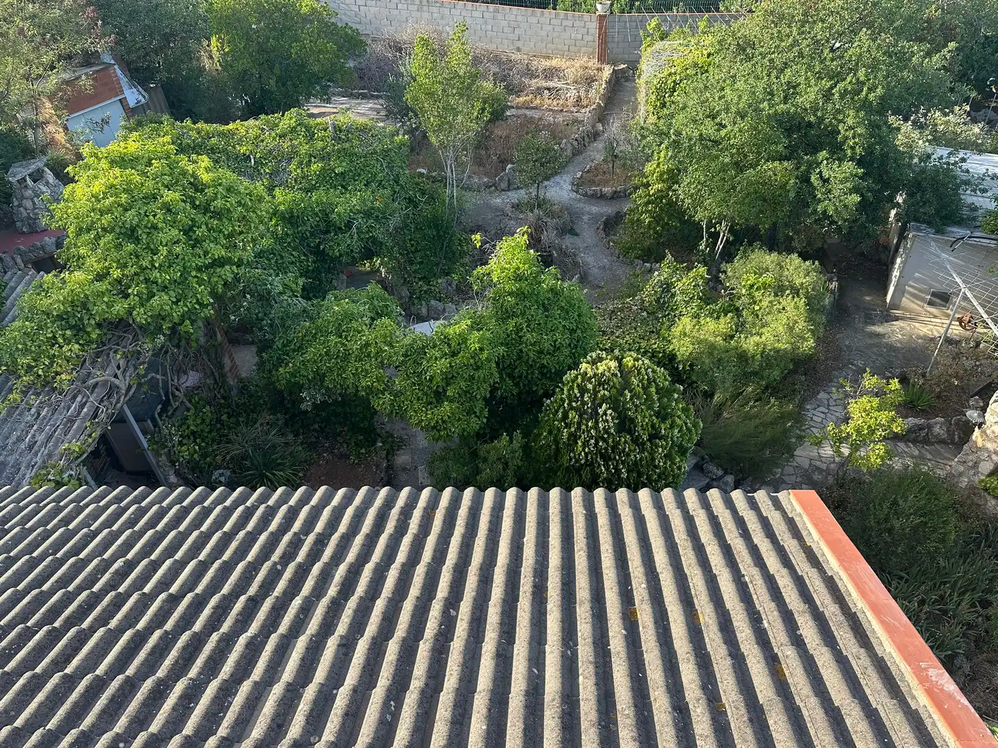 Vista exterior de Casa o xalet de lloguer en Cervelló amb Calefacció, Forn i TV