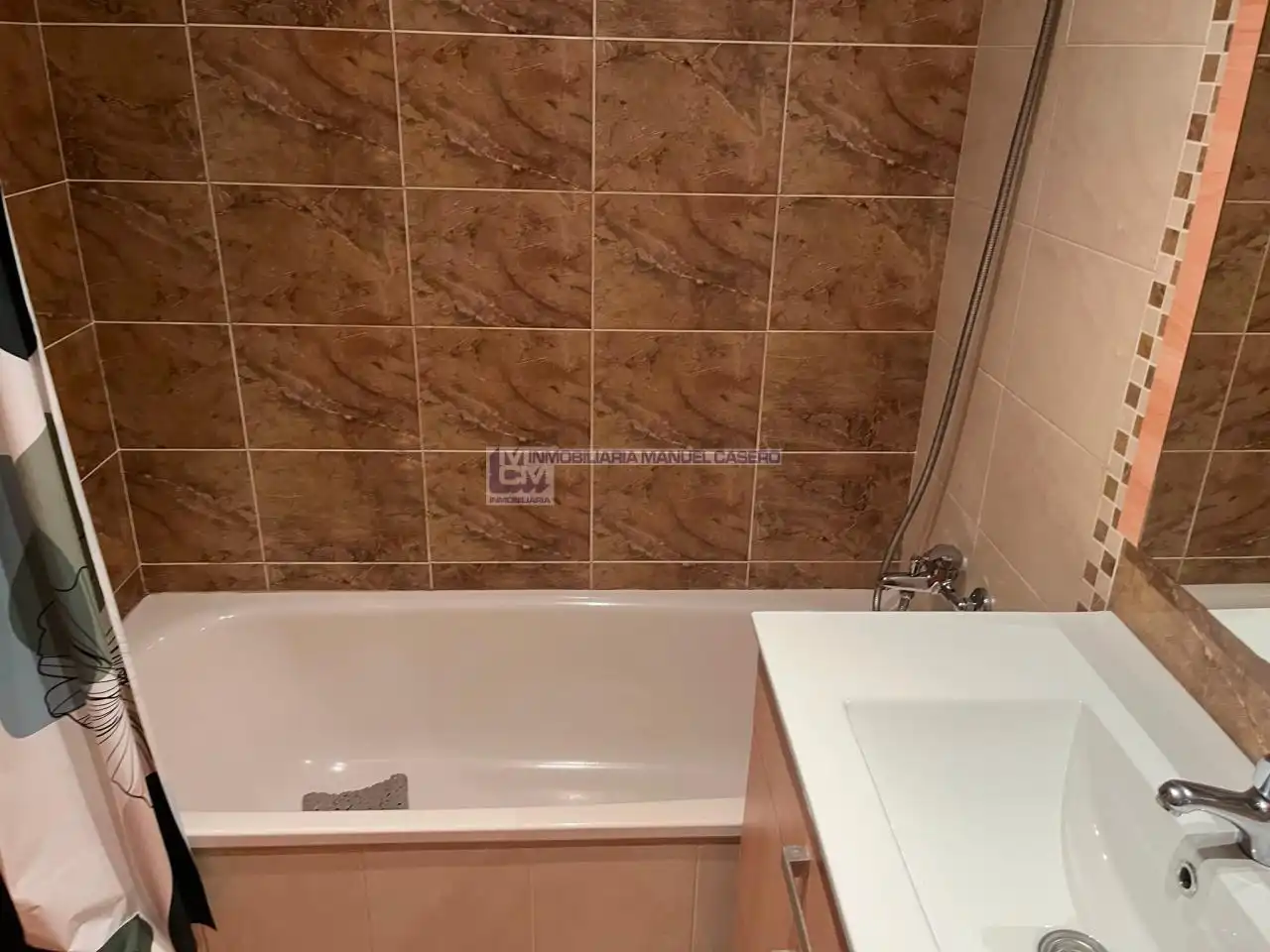 Baño de Piso en venta en Cáceres con Calefacción, Terraza y Trastero