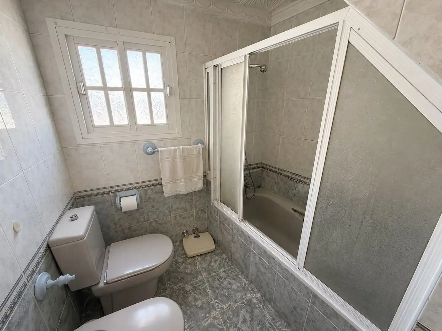 Bathroom of Houses for sale in Sotogrande  with Heating, Terrace and Storage room