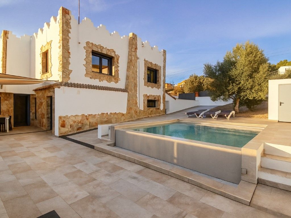 Piscina de Casa o xalet en venda en Subirats amb Aire condicionat, Calefacció i Jardí privat