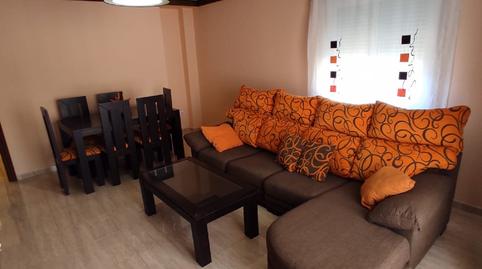 Foto 2 de Piso en venta en Martos, Jaén