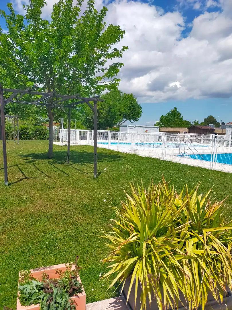 Piscina de Finca rústica en venta en Zaragoza con Aire acondicionado, Calefacción y Jardín privado