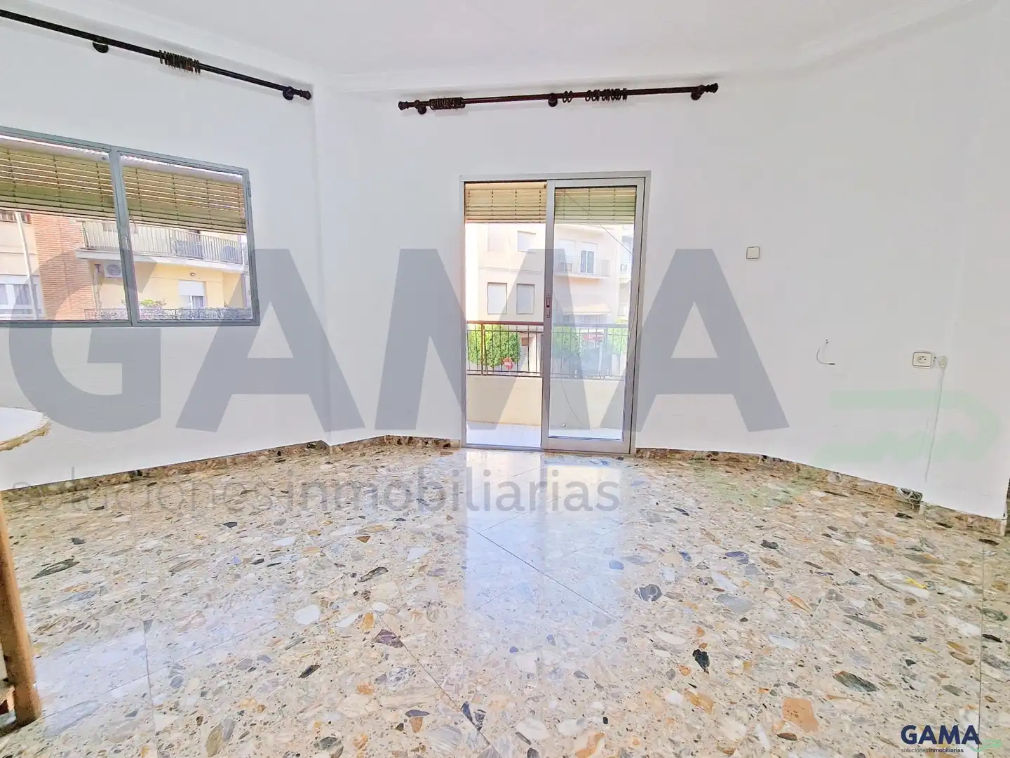 Balcony of Flat for rent in Carcaixent  with Air Conditioner
