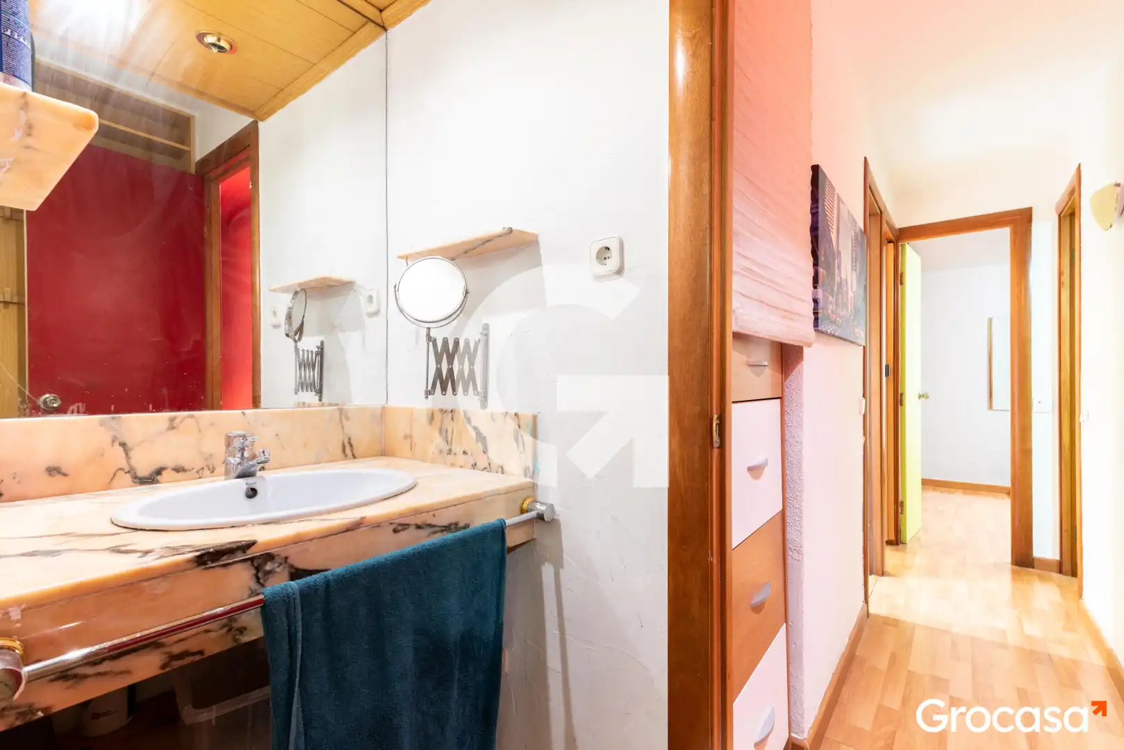 Badezimmer von Wohnung zum Verkauf in Sant Just Desvern mit Klimaanlage, Heizung und Schwimmbad