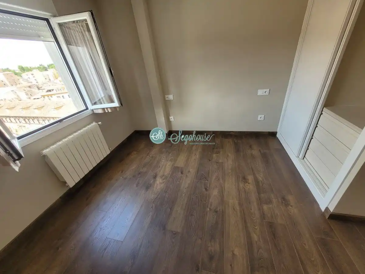 Habitación de Piso de alquiler en Segovia con Calefacción y Balcón