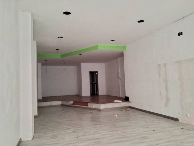 Local comercial en Alquiler en Residencia