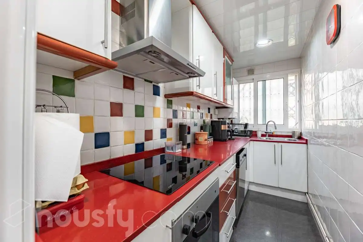 Küche von Wohnung zum Verkauf in Barcelona mit Klimaanlage, Heizung und Möbliert