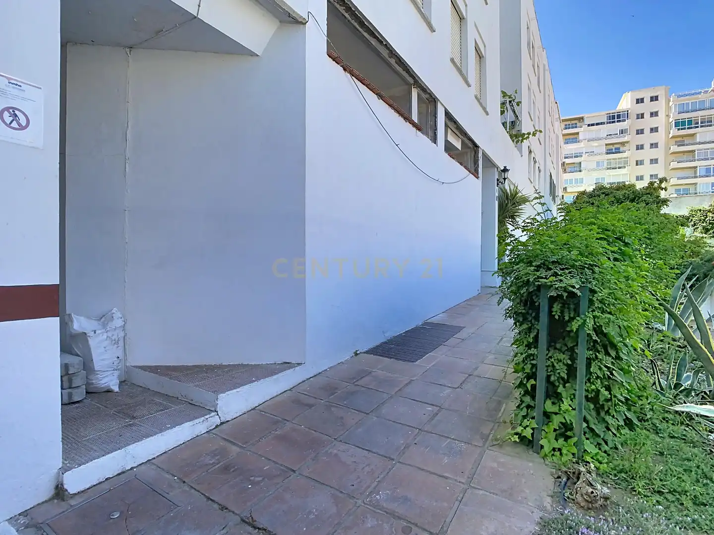 Local en venta en Calle Carmen Montes, Torremolinos, Spain, La Carihuela - Los Nidos