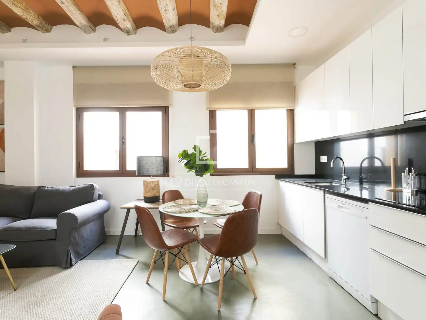 Exterior view of Flat for sale in Barcelona  with Air Conditioner, Terrace and Furnished