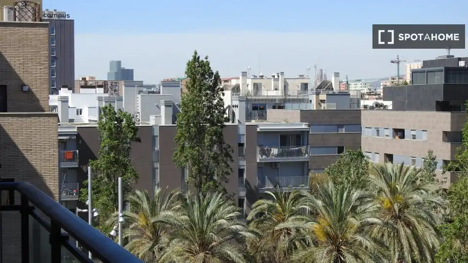 Habitación en Port Forum
