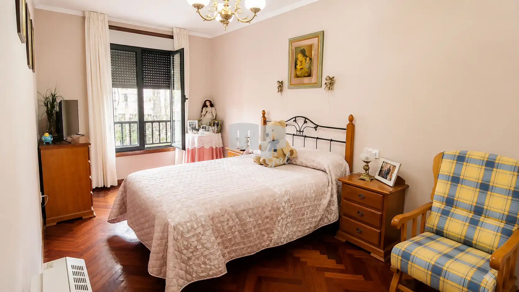 Dormitori de Pis en venda en Redondela amb Calefacció, Parquet i Balcó