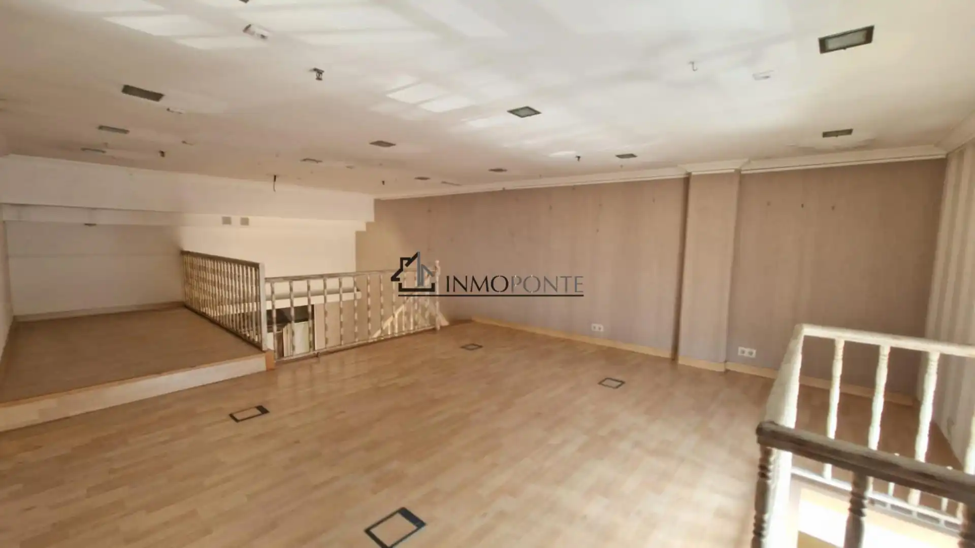 Local en venta en Poio
