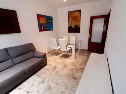 Living room of Flat for sale in  Sevilla Capital  with Air Conditioner