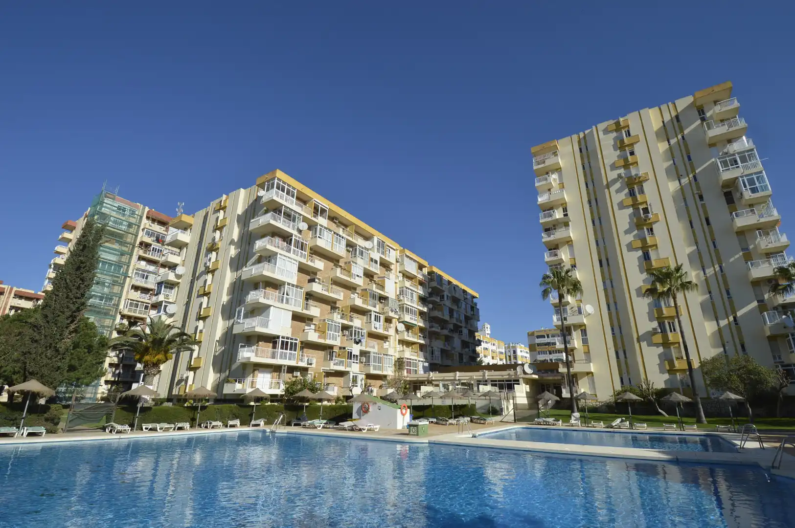 Piscina de Estudi en venda en Benalmádena amb Aire condicionat i Moblat