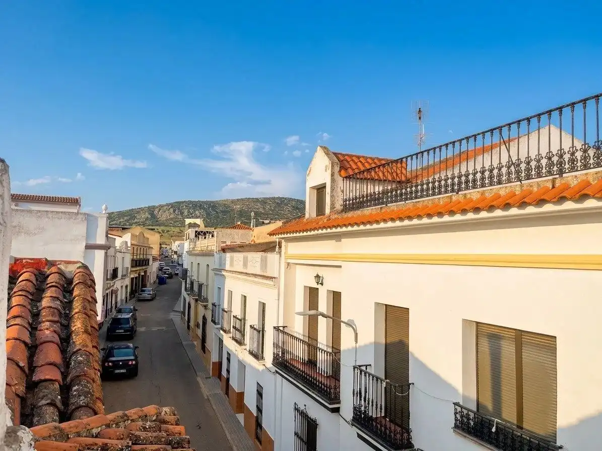 Außenansicht von Gebäude zum Verkauf in Arroyo de San Serván, Badajoz