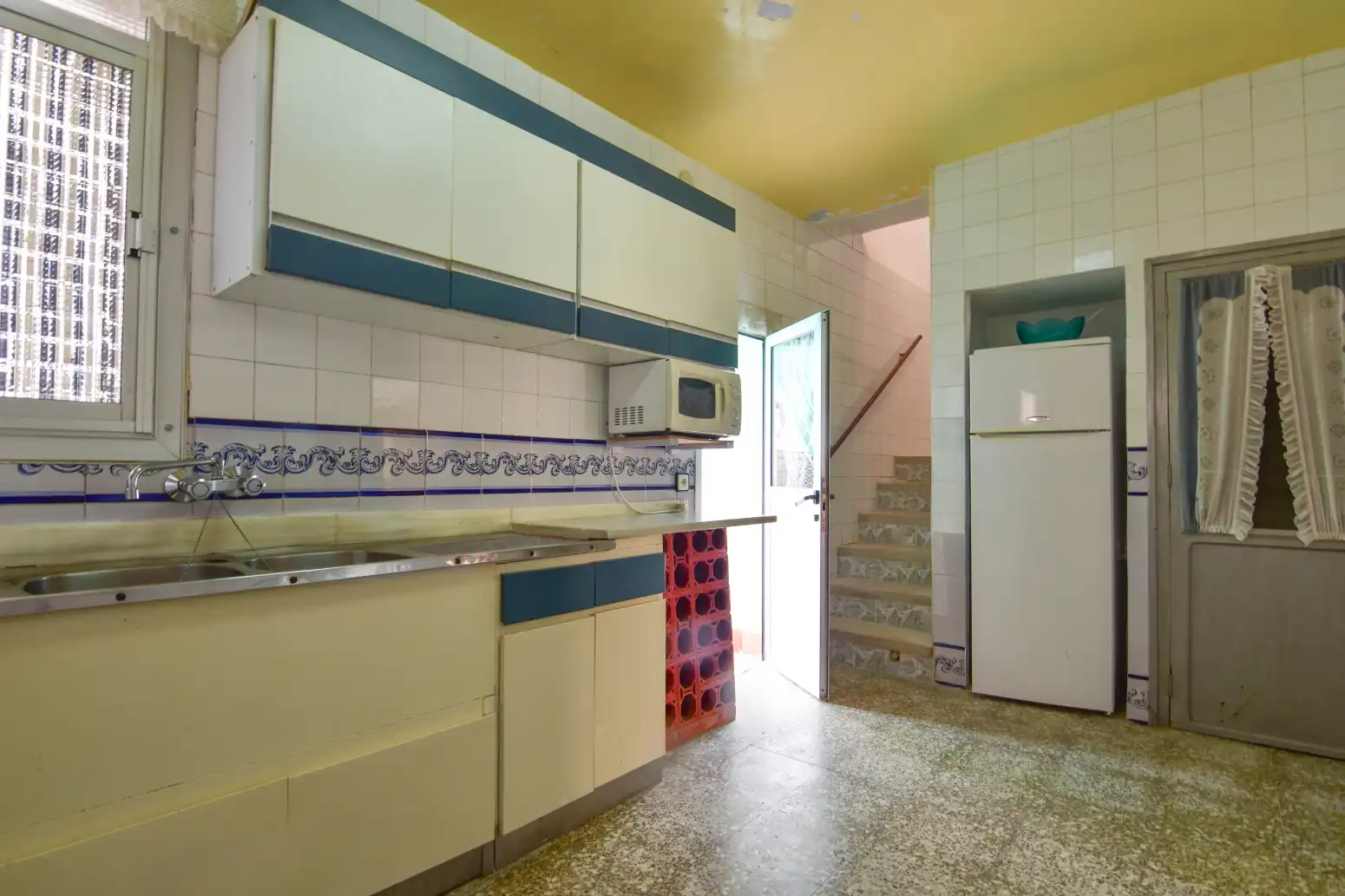 Cuina de Casa o xalet en venda en Marines amb Aire condicionat, Terrassa i Balcó
