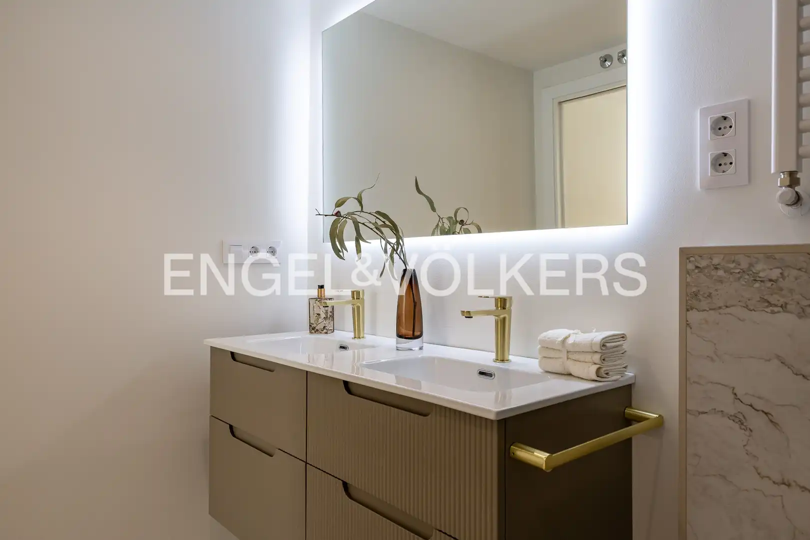 Baño de Piso en venta en Madrid con Aire acondicionado, Calefacción y Amueblado