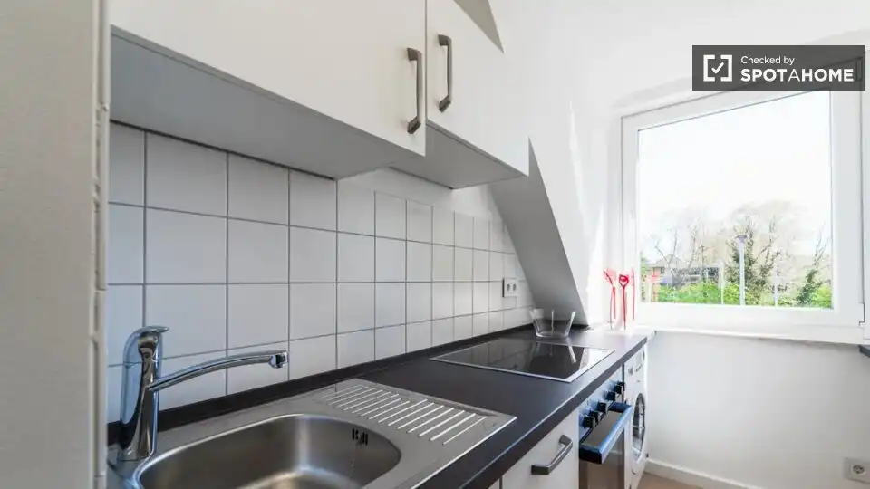 Cuina de Apartament per a compartir en Fraga amb Aire condicionat, Terrassa i Moblat