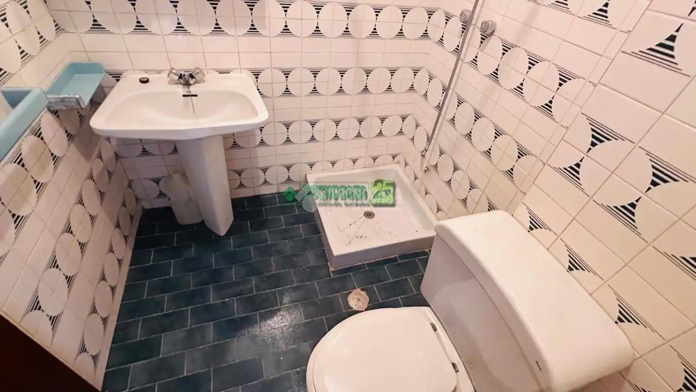 Bathroom of Flat for sale in Cabañas de la Sagra  with Heating