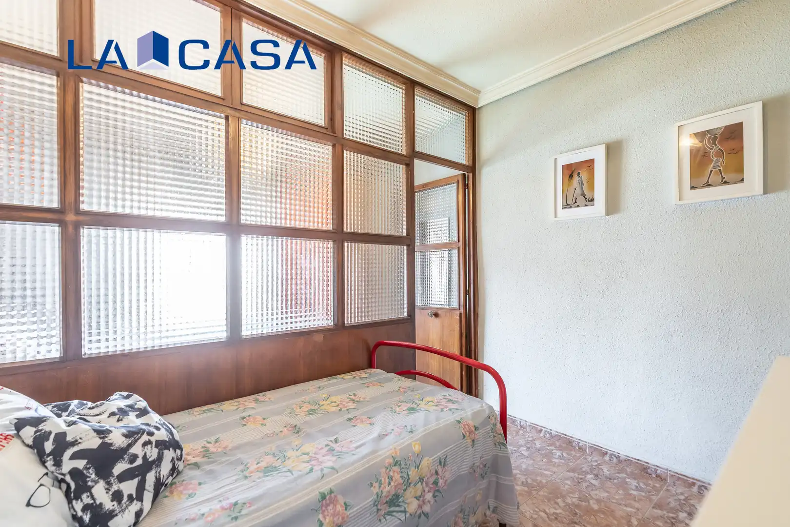 Habitación de Piso en venta en Madrid con Calefacción y Terraza