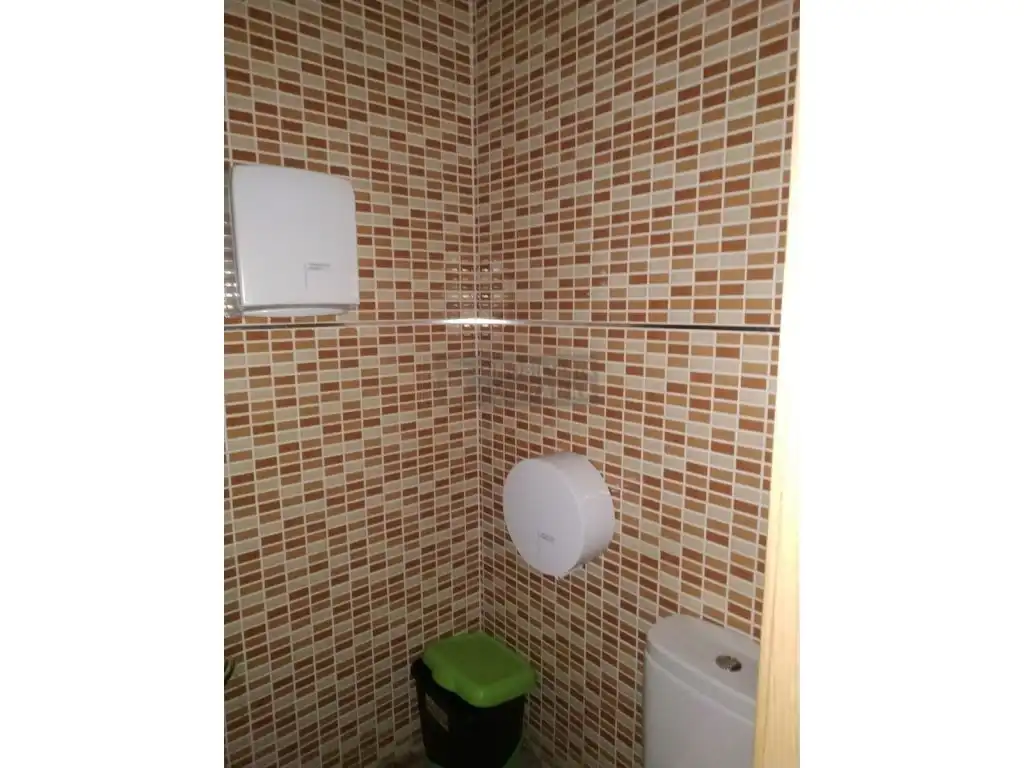 Local comercial en venda a Cervantes 22, imagen 5