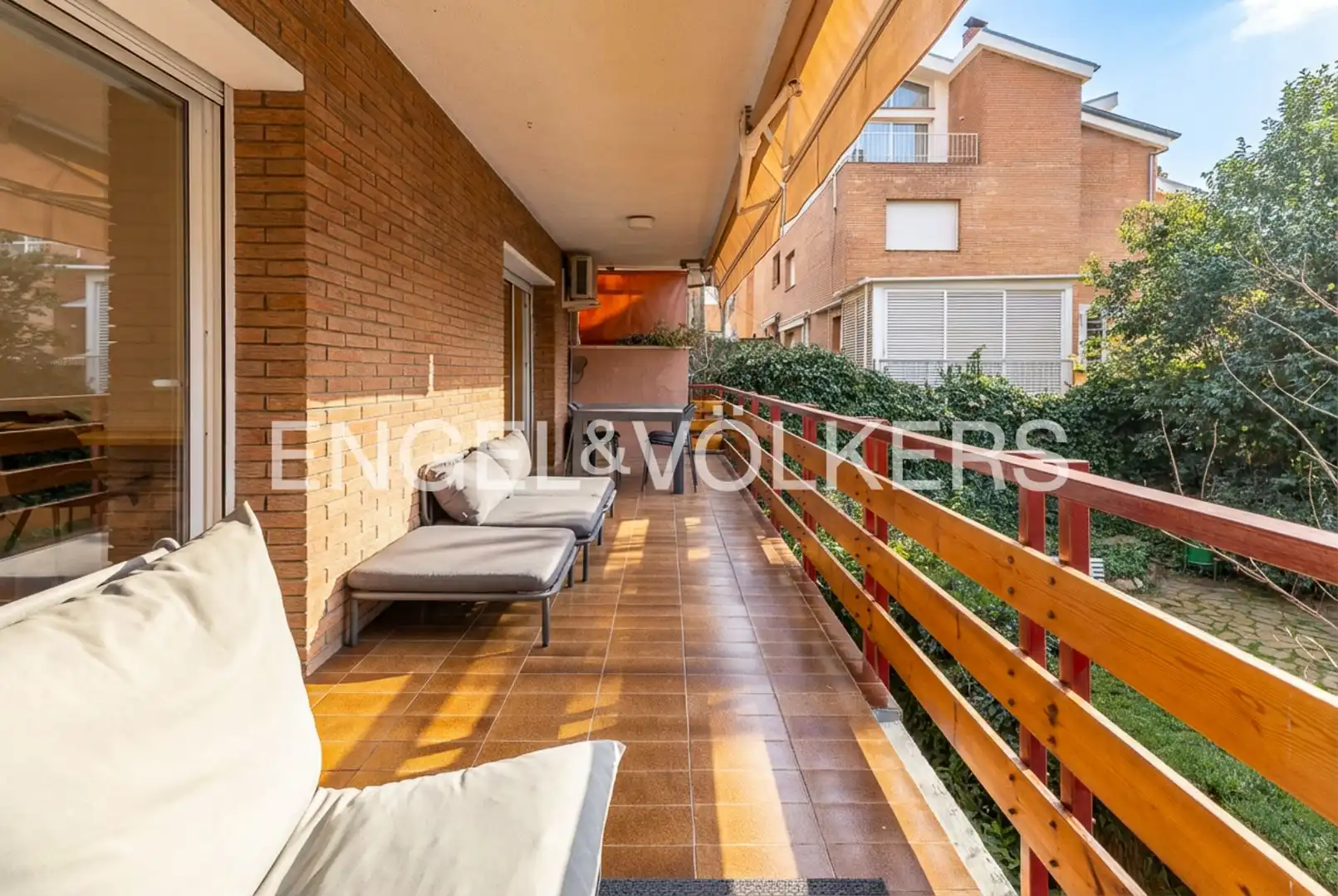Terraza de Piso en venta en Sant Cugat del Vallès con Aire acondicionado, Calefacción y Jardín privado