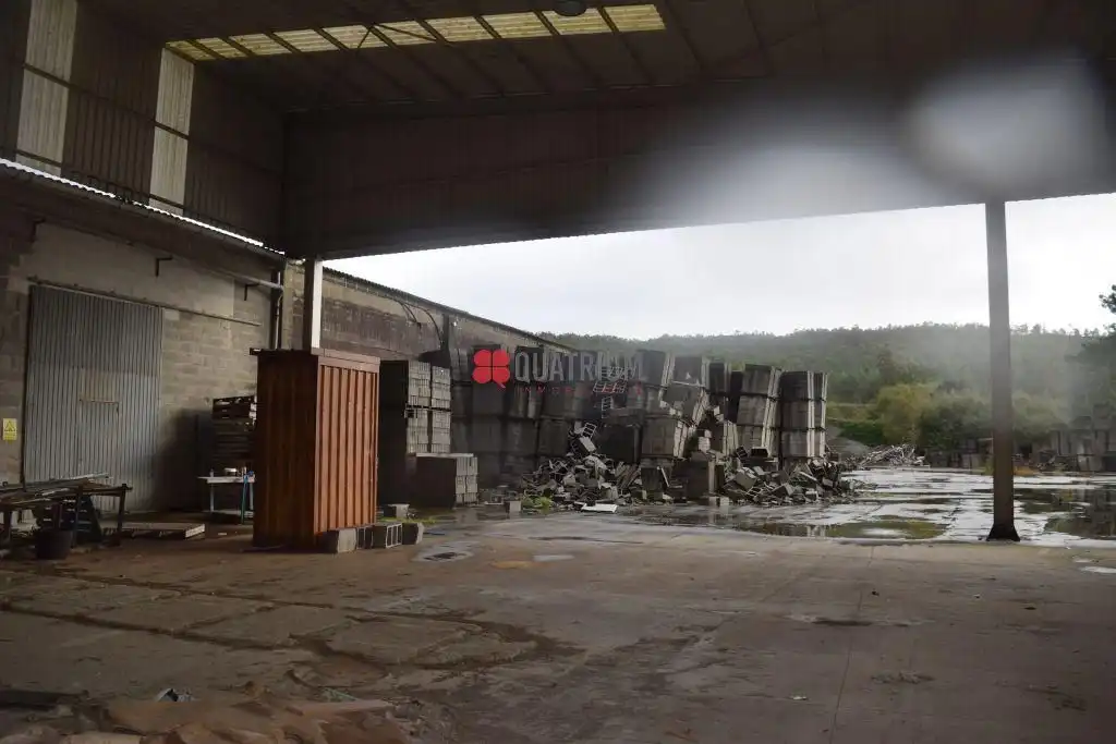 Industrial buildings for sale in Vimianzo