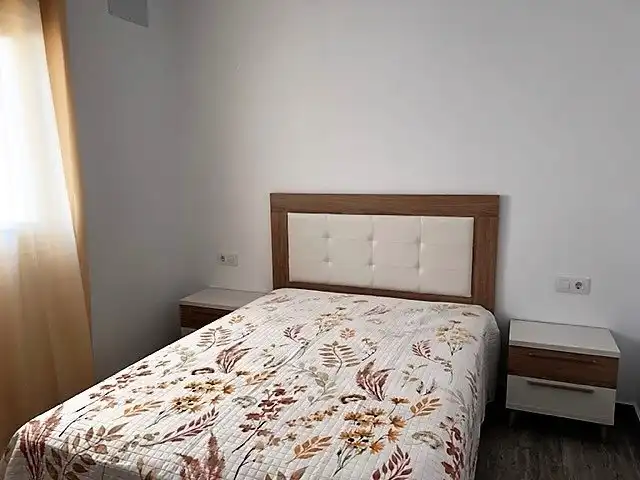 Dormitori de Casa o xalet en venda en Chiclana de la Frontera amb Aire condicionat, Terrassa i Piscina