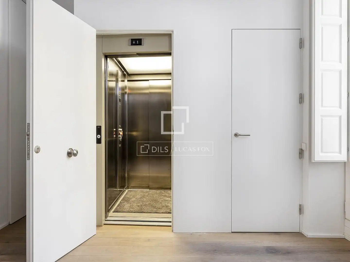 Piso en venta en Barcelona con Aire acondicionado, Calefacción y Parquet