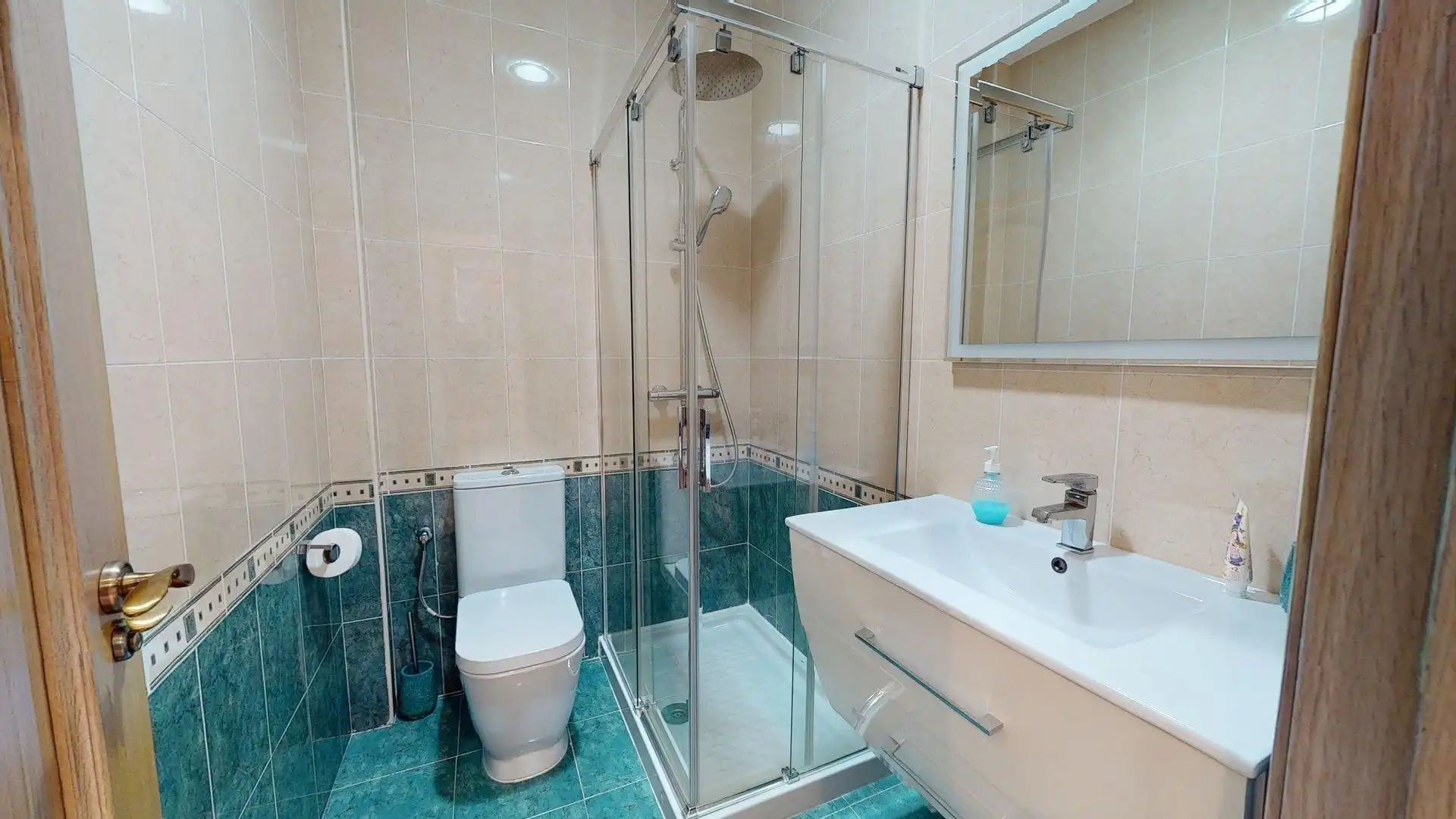 Baño de Casa adosada en venta en La Guijarrosa con Aire acondicionado, Calefacción y Terraza