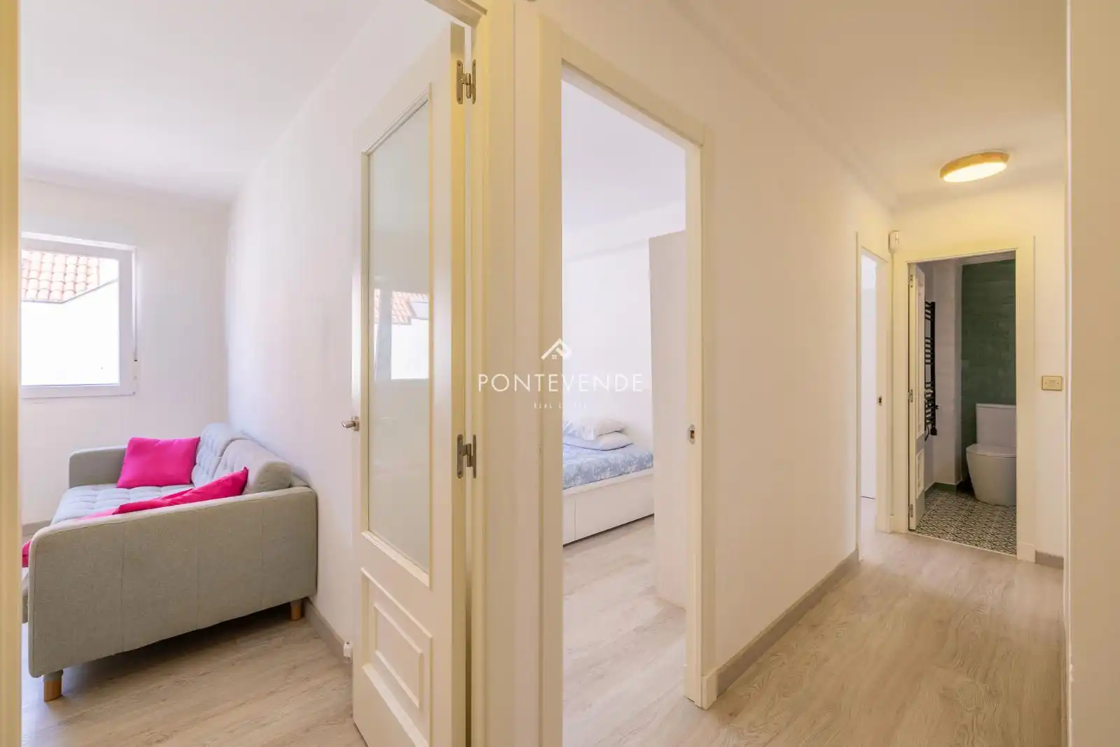 Piso en venta en Pontevedra Capital  con Calefacción, Trastero y Amueblado