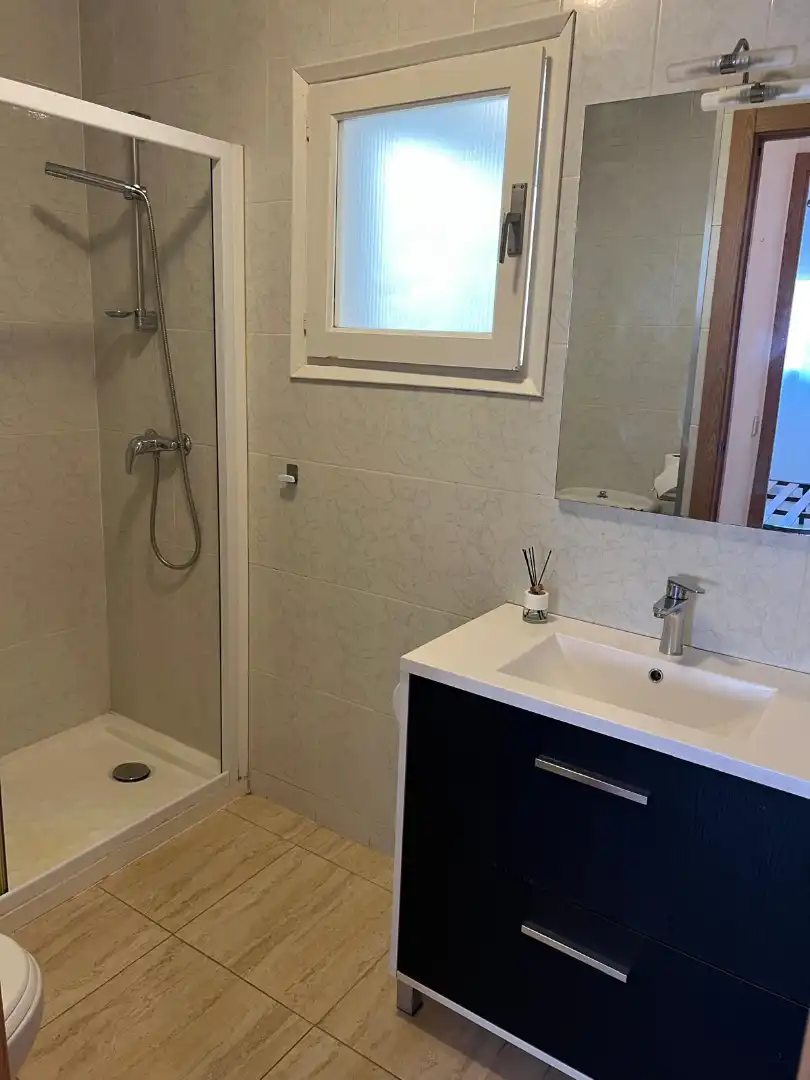 Bathroom of Flat for rent in Les Borges Blanques  with Air Conditioner, Heating and Terrace