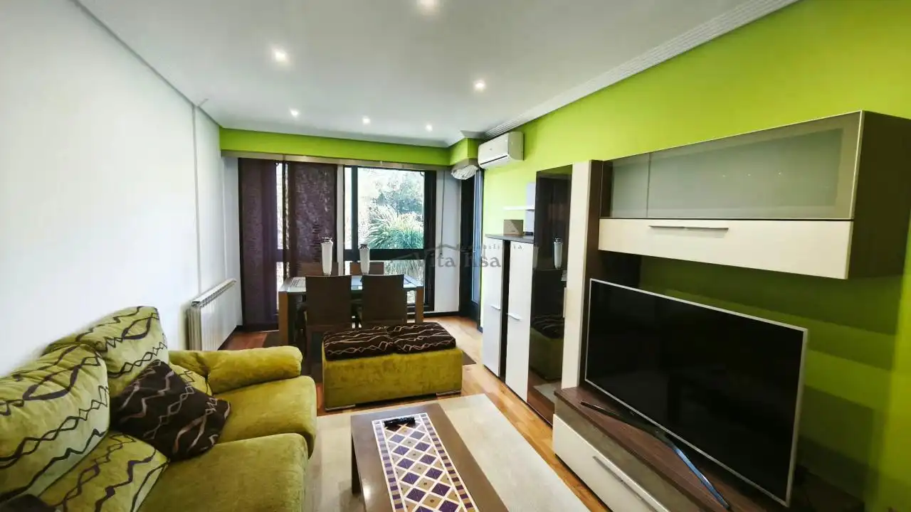 Appartement avec terrasse à louer à Urbanizacion Madrigal Calle las Palmeras