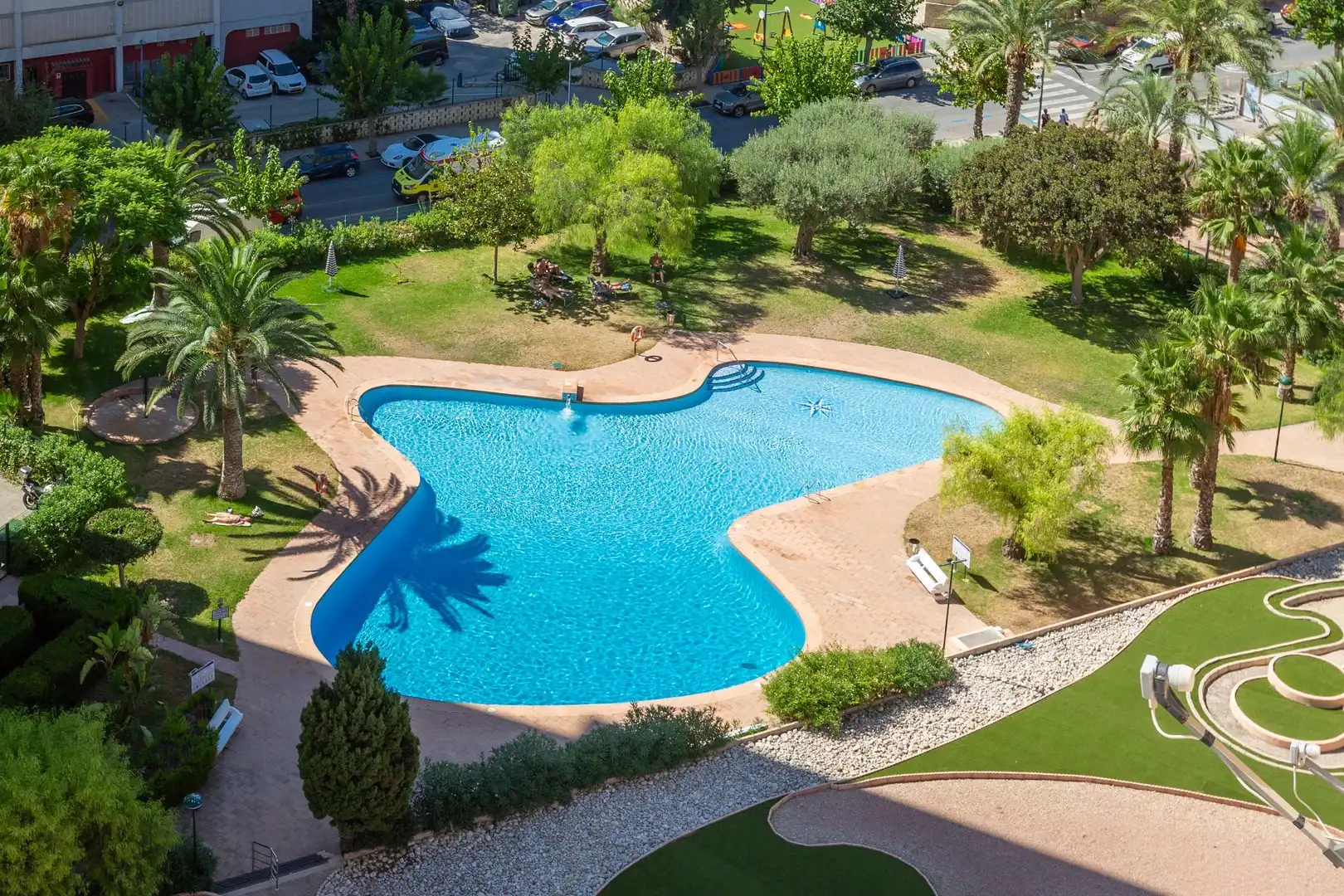 Piscina de Piso en venta en Benidorm con Aire acondicionado, Calefacción y Piscina comunitaria