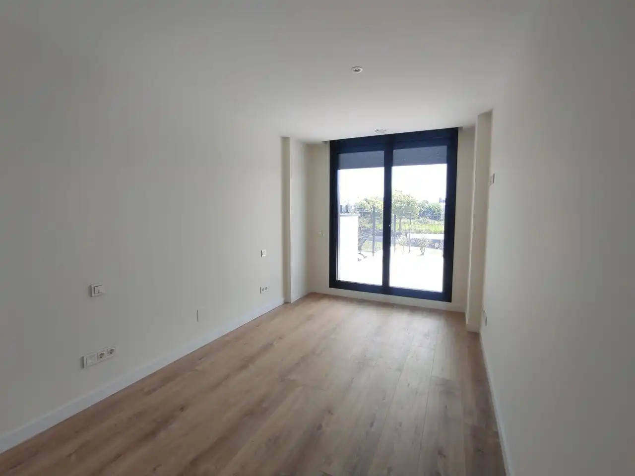 Habitación de Planta baja de alquiler en Santander con Calefacción, Jardín privado y Parquet