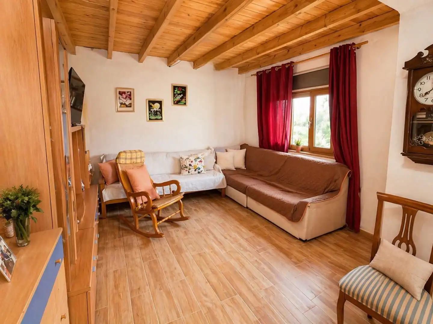 Living room of Country homes for sale in Antigua pueblo