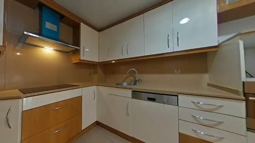 Kitchen of Flat for sale in Badalona