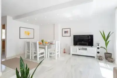 Comedor de Casa adosada en venta en Benalmádena con Aire acondicionado, Calefacción y Jardín privado