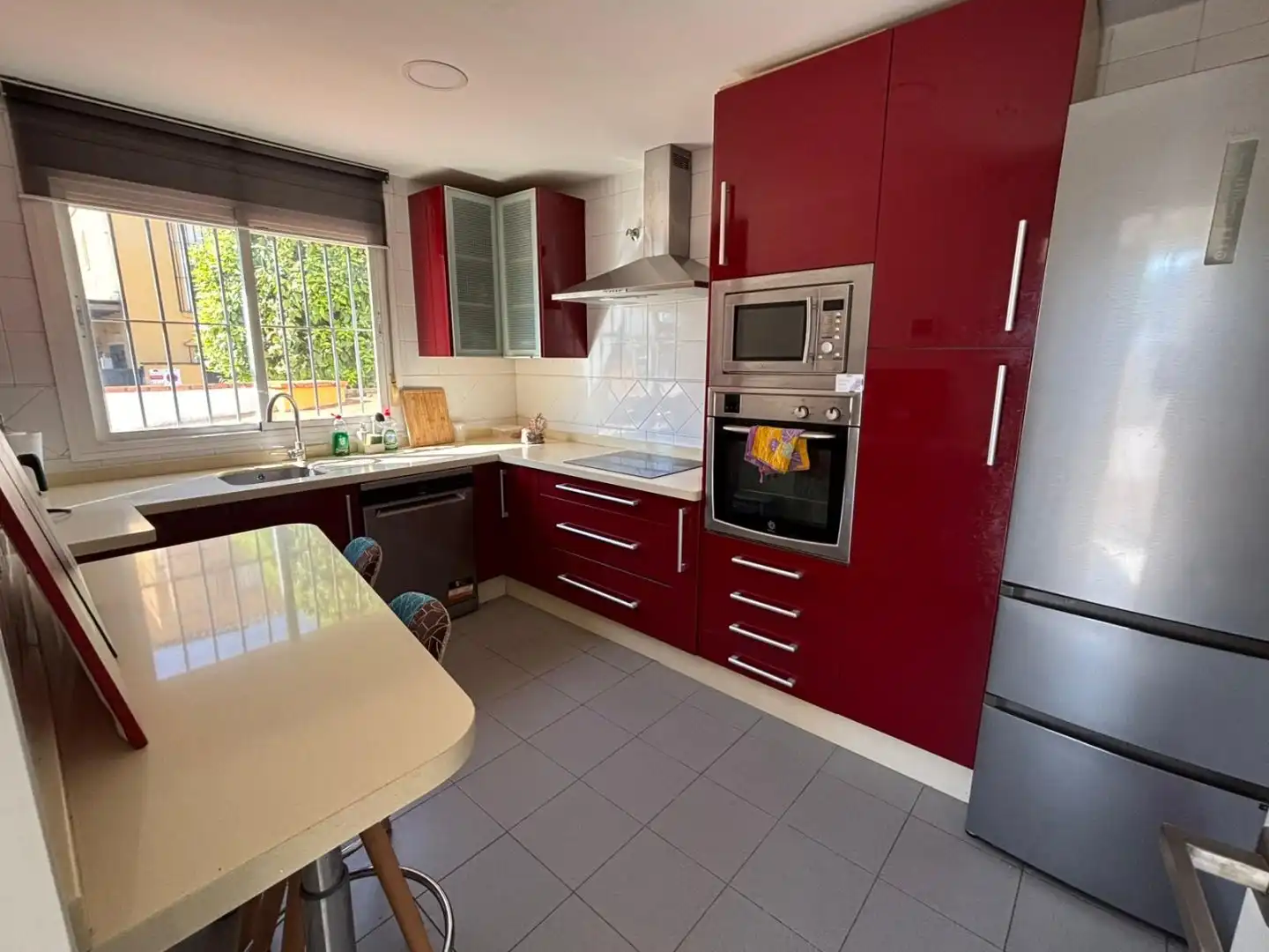 Cocina de Casa adosada en venta en Bormujos con Aire acondicionado, Terraza y Trastero