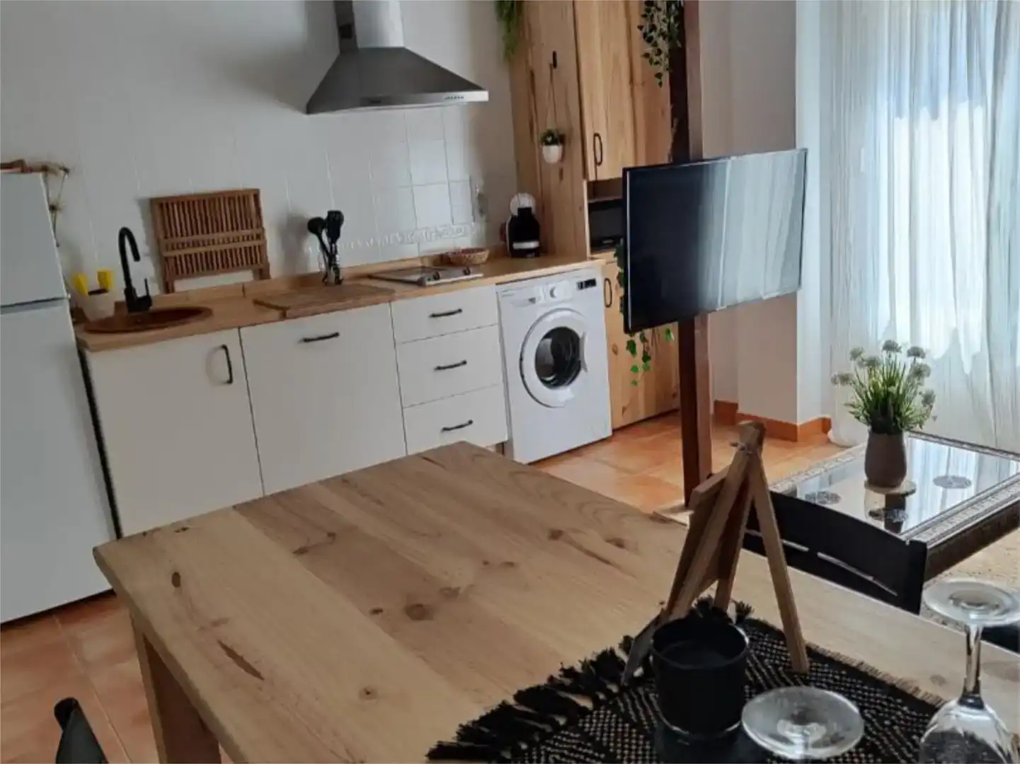 Kitchen of Flat for sale in El Bosque  with Air Conditioner and Balcony