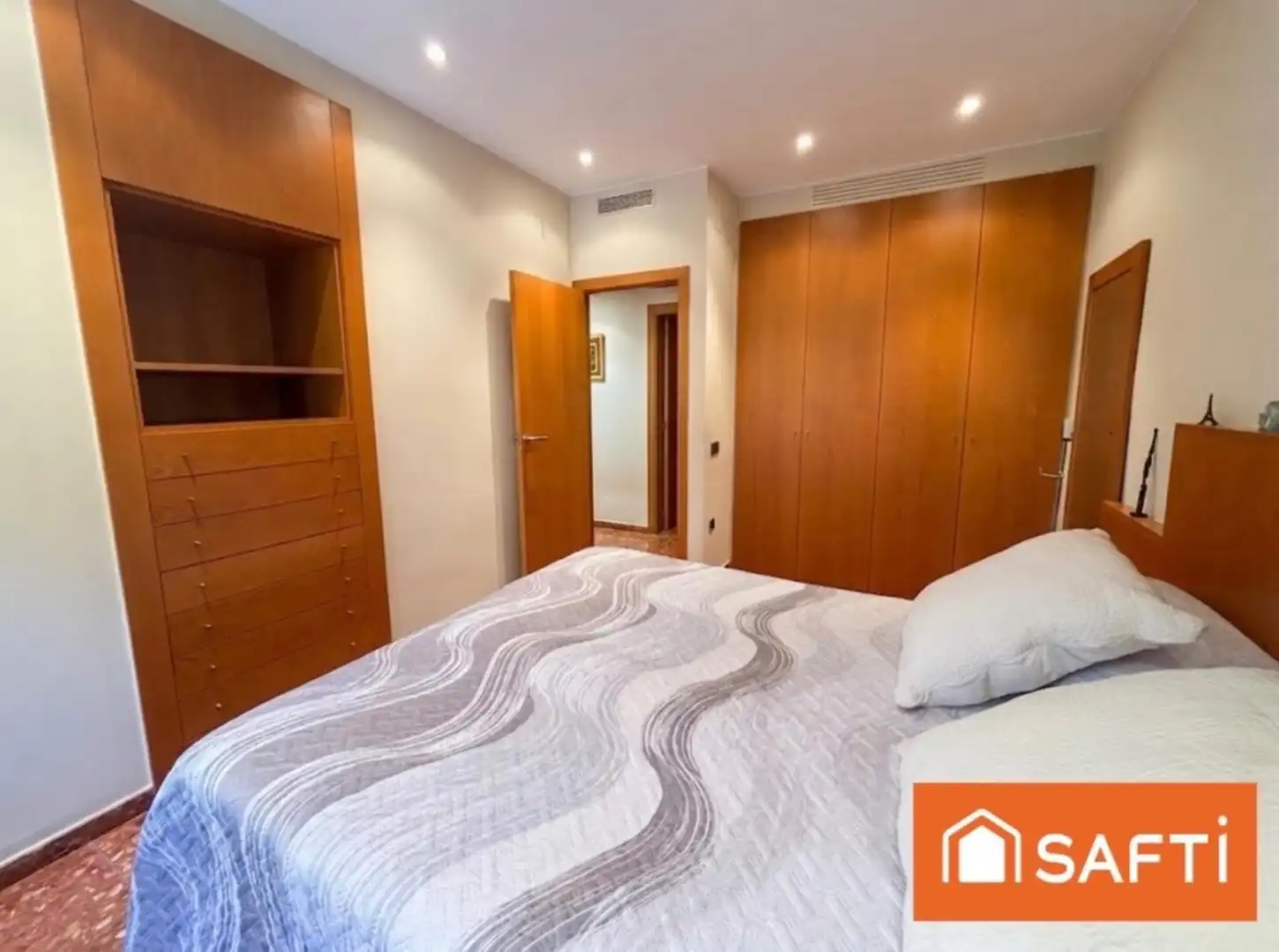 Dormitori de Casa o xalet en venda en Sant Pere de Ribes amb Calefacció