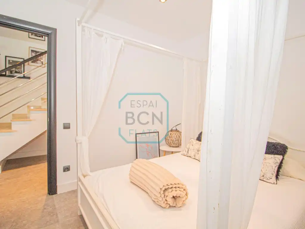 Schlafzimmer von Haus oder Chalet zum Verkauf in Calafell mit Klimaanlage, Schwimmbad und Balkon
