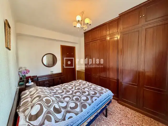 Habitación de Piso en venta en Madrid con Calefacción y Trastero