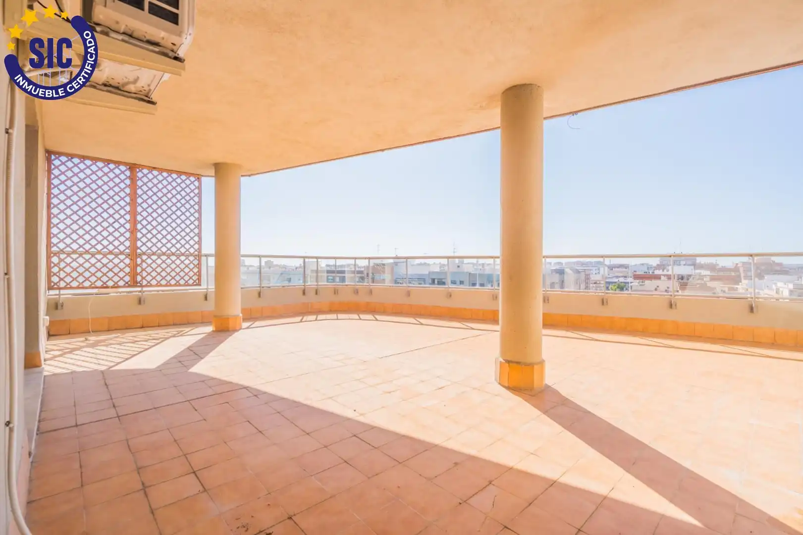 Terrassa de Àtic en venda en Mislata amb Aire condicionat, Calefacció i Jardí privat