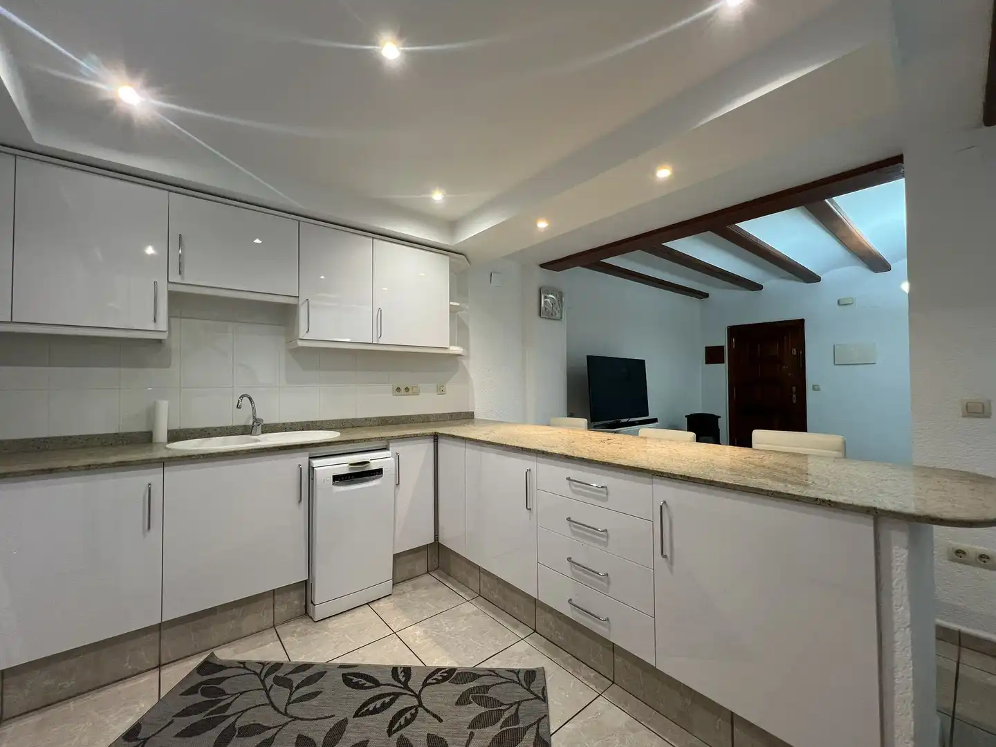 Kitchen of Houses for sale in Oliva  with Air Conditioner and Terrace