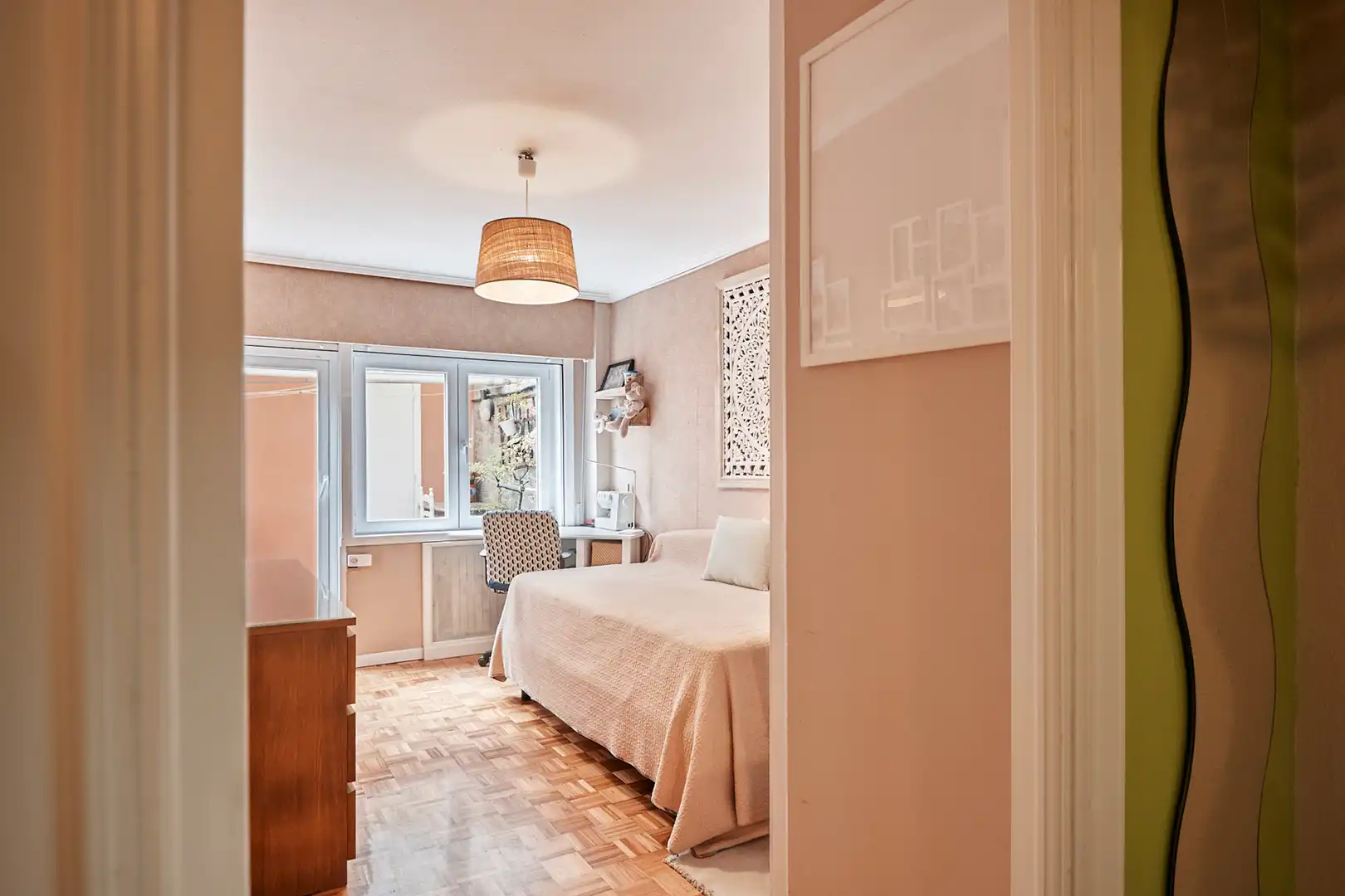 Bedroom of Flat for sale in A Coruña Capital   with Parquet flooring, Terrace and Storage room
